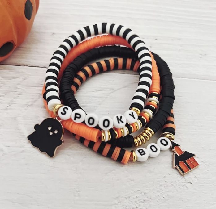 Howland Green: Friendship Bracelets